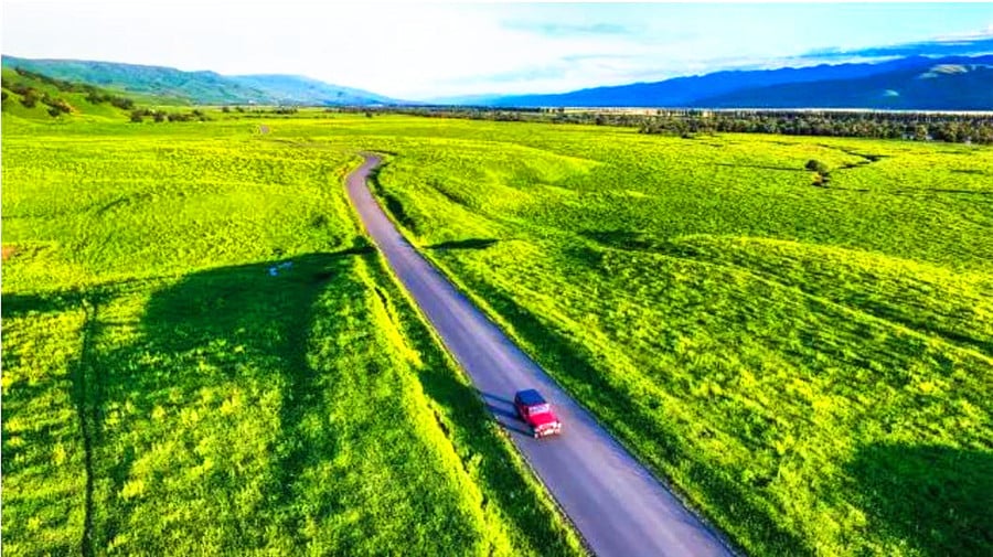 classic-xinjiang-tour-sayram-lake-narat-and-duku-adventure classic-xinjiang-tour-sayram-lake-narat-and-duku-adventure