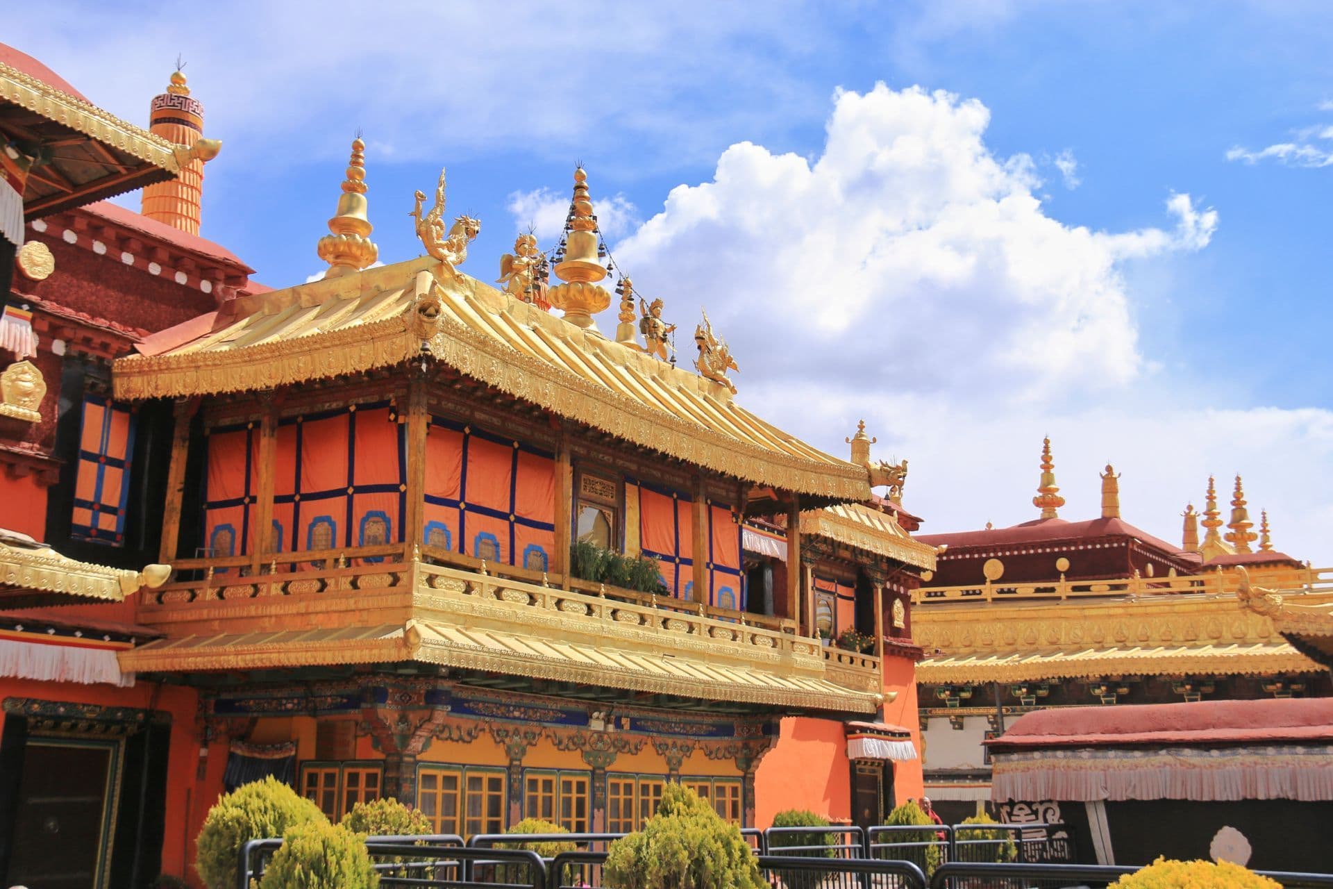 jokhang-temple jokhang-temple