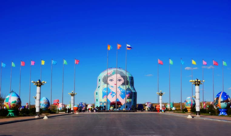 matryoshka-doll-plaza matryoshka-doll-plaza