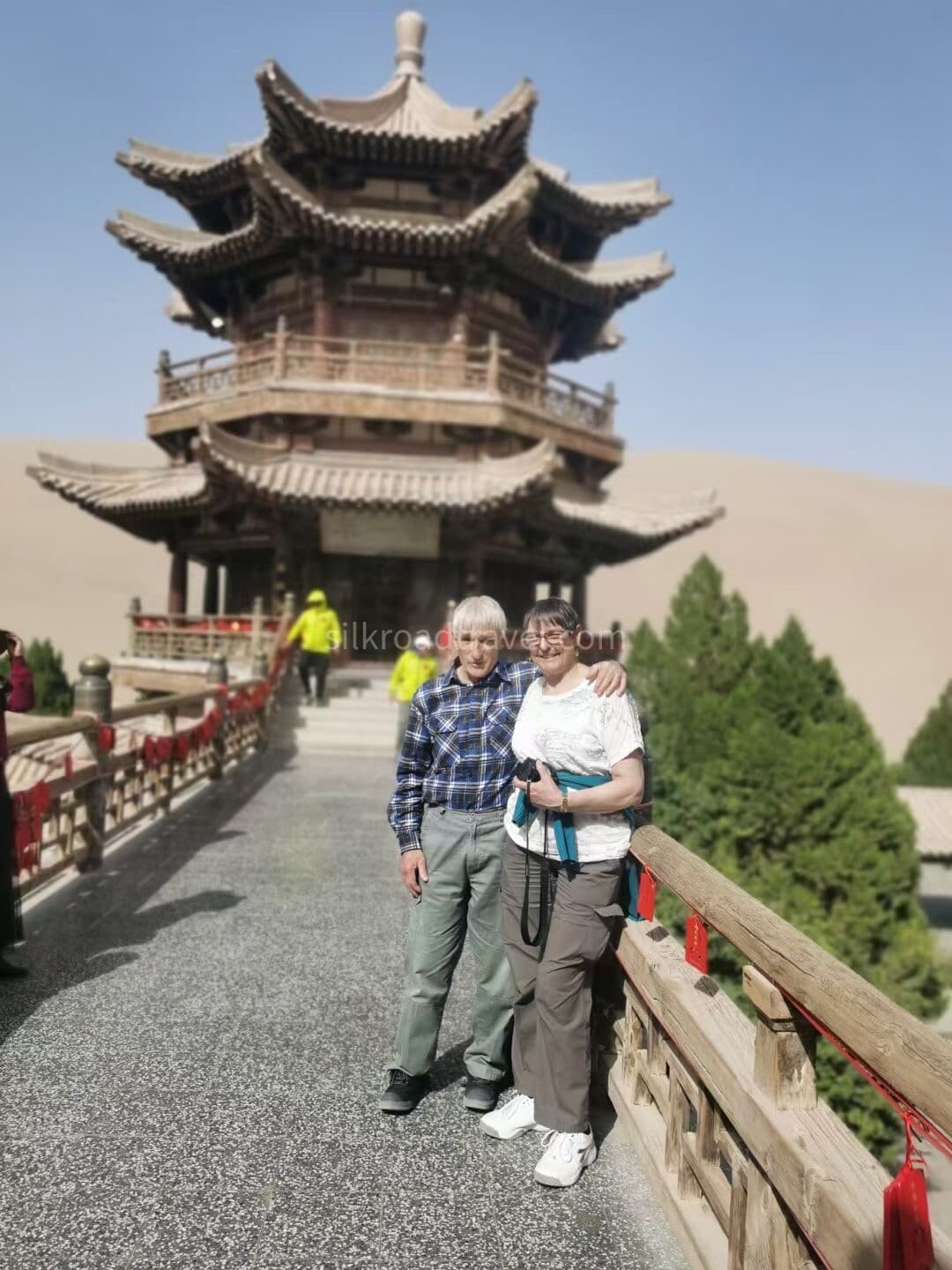 gansu-dunhuang-yueyaquan