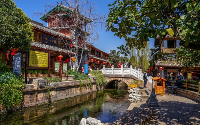 9-days-yunnan-tour-to-lijiang-shangri-la-and-dali 9-days-yunnan-tour-to-lijiang-shangri-la-and-dali