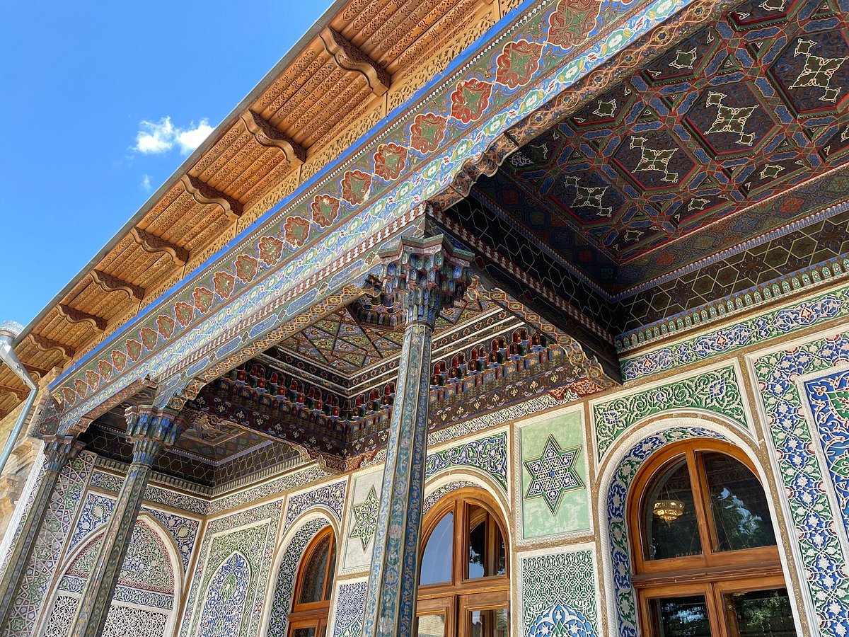 Uzbekistan State Museum of Applied Art: Traditional Crafts & Silk Road Culture