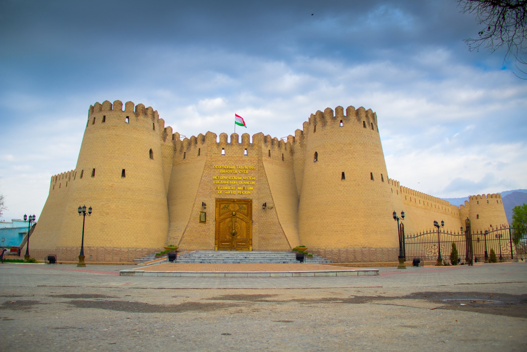 Khujand Fortress: Tajikistan’s Ancient Defense Walls