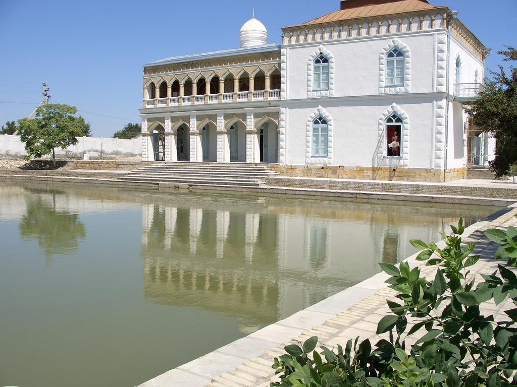 Sitorai-Mohi-Hosa（In Bukhara）