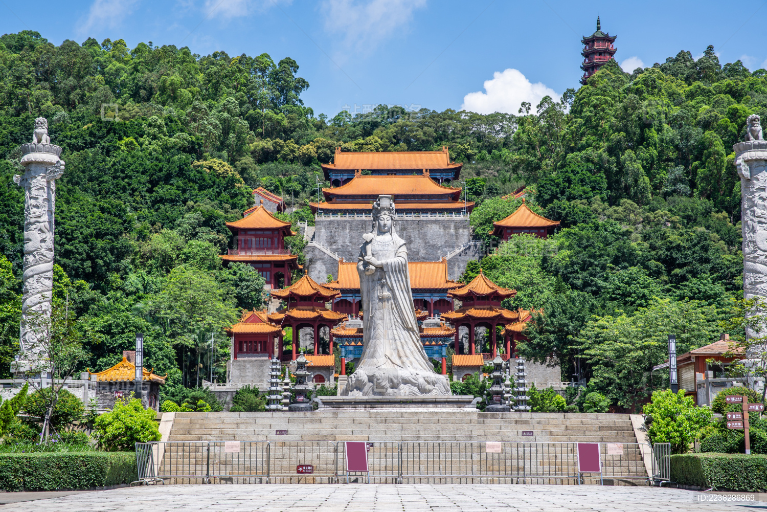 Temples in Guangdong