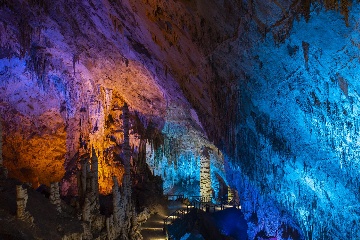 2-Day Chongqing Natural & Cultural Tour